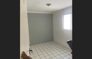 Imagem: A casa possui 2 Dormitórios, 2 Banheiros, 1 Vaga na garagem