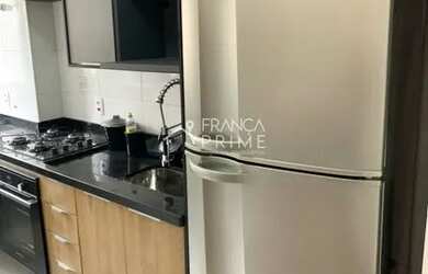 Imagem 2: Excelente apartamento com armários planejados, cooktop e forno