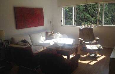 Imagem: O apartamento possui 3 Dormitórios, 2 Banheiros, 1 Vaga na