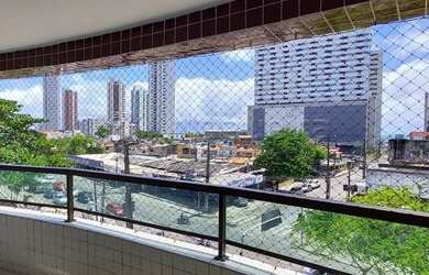 Imagem: O apartamento possui 3 Dormitórios, 1 Banheiro, 2 Vagas na