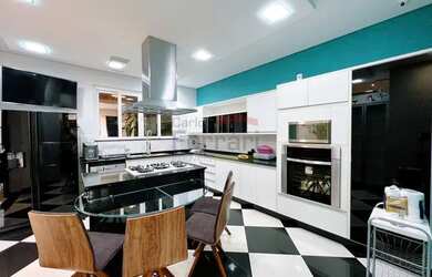 Imagem 14: CONDOMINIO FECHADO ALTO LUXO MIRANTE DO HORTO, 4 SUÍTES, 7 VAGAS, PISCINA