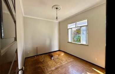 Imagem 2: Vendo apartamento com 3 quartos no Bingen - cod AV 13004
