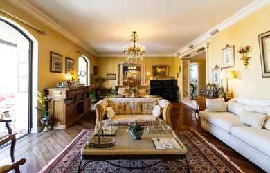 Imagem 4: Apartamento alto padrão, 4 dormitórios sendo 4 suítes e 4 vagas, a...