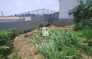 Imagem: O terreno possui 225m² de Área e está localizado em Campo