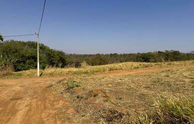 Imagem: O terreno possui 350m² de Área e está localizado em Taguatinga