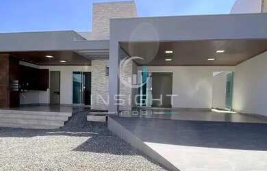 Imagem: A casa possui 3 Dormitórios, 1 Banheiro, 3 Vagas na garagem