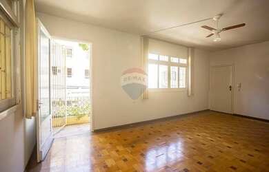 Imagem: O apartamento possui 3 Dormitórios, 2 Banheiros e 129m² de