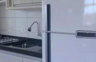 Imagem: O apartamento possui 2 Dormitórios, 1 Banheiro, 1 Vaga na garagem