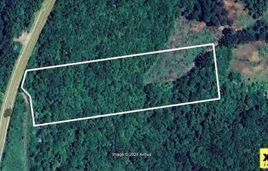 Imagem: A fazenda possui 20.000m² de Área e está localizado em Nova