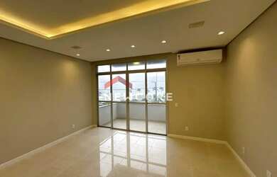 Imagem: O apartamento possui 4 Dormitórios, 4 Banheiros, 3 Vagas na