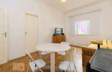 Imagem: O apartamento possui 3 Dormitórios, 2 Banheiros, 96m² de Área