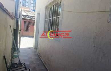 Imagem: A casa possui 1 Dormitório, 1 Banheiro, 30m² de Área e está