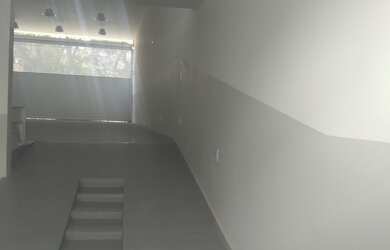 Imagem 4: GALPÂO NA ZONA NORTE. Imóvel novo, 360m² de Áreae3 Vagas na garagem