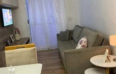 Imagem: O apartamento possui 2 Dormitórios, 1 Banheiro, 1 Vaga na garagem