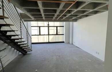 Imagem: O depósito possui 91m² de Área e está localizado em Praia