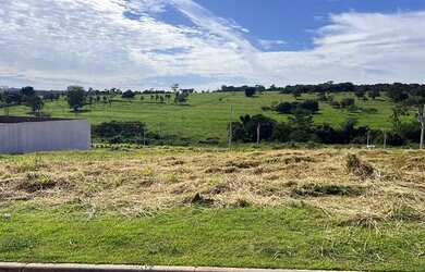 Imagem: O terreno possui 277m² de Área e está localizado em Santa