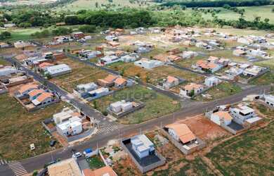 Imagem: O terreno possui 200m² de Área e está localizado em Fazenda