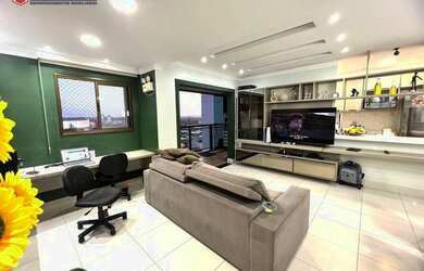 Imagem: O apartamento possui 2 Dormitórios, 2 Banheiros, 1 Vaga na