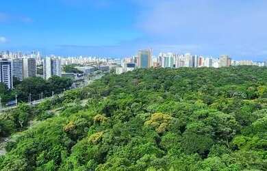 Imagem: O apartamento possui 5 Dormitórios, 5 Banheiros, 3 Vagas na
