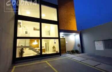 Imagem: O depósito possui 3 Vagas na garagem, 600m² de Área e está