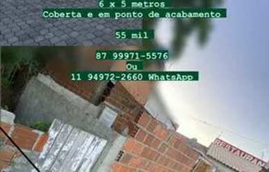 Imagem: A casa possui 5 Vagas na garagem, 30m² de Área e está localizado