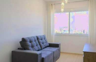 Imagem: O apartamento possui 2 Dormitórios, 1 Banheiro, 1 Vaga na garagem