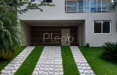 Imagem: A casa em condomínio possui 4 Dormitórios, 5 Banheiros, 4