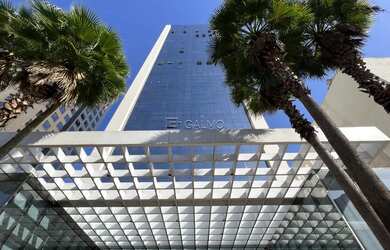 Imagem: O depósito possui 2 Vagas na garagem, 97m² de Área e está