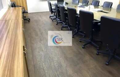 Imagem: O depósito possui 5 Vagas na garagem, 560m² de Área e está