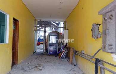 Imagem: O depósito possui 700m² de Área e está localizado em Cerâmica