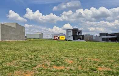 Imagem: EXCELENTE TERRENO PLANO, BEM LOCALIZADO DENTRO DO CONDOMÍNIO