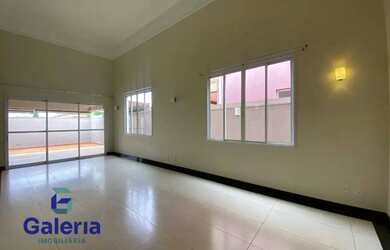 Imagem: A casa em condomínio possui 3 Dormitórios, 3 Banheiros, 4