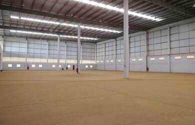 Imagem: O depósito possui 5 Vagas na garagem, 2.900m² de Área e