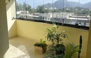 Imagem: O apartamento possui 3 Dormitórios, 2 Banheiros, 1 Vaga na