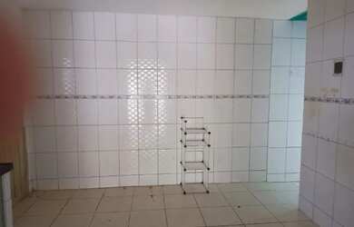 Imagem: A casa em condomínio possui 3 Dormitórios, 2 Banheiros, 1