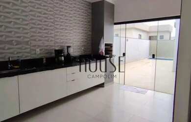 Imagem: A casa em condomínio possui 3 Dormitórios, 2 Banheiros, 4