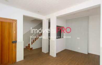 Imagem: A casa possui 5 Dormitórios, 5 Banheiros, 114m² de Área