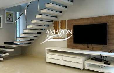 Imagem: A casa em condomínio possui 4 Dormitórios, 5 Banheiros, 3