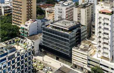 Imagem: O depósito possui 1 Vaga na garagem, 26m² de Área e está