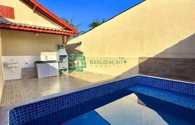 Imagem: A casa possui 2 Dormitórios, 2 Banheiros, 2 Vagas na garagem