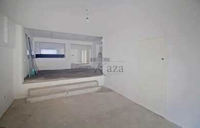 Imagem: O depósito possui 5 Vagas na garagem, 518m² de Área e está