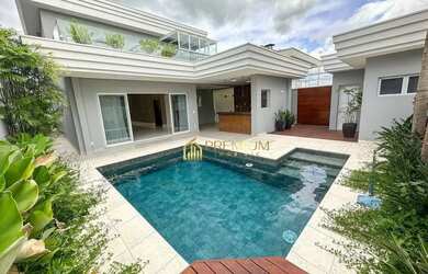 Imagem: A casa em condomínio possui 4 Dormitórios, 5 Banheiros, 4