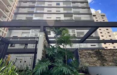 Imagem: O apartamento possui 1 Dormitório, 1 Banheiro, 1 Vaga na garagem