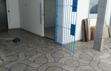 Imagem: A casa possui 3 Dormitórios, 2 Banheiros, 1 Vaga na garagem