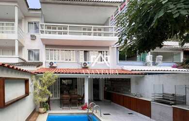 Imagem: Casa no condomínio Jardim Saint Tropez com 4 quartos - Barra