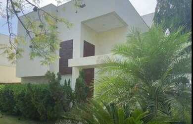 Imagem: A casa em condomínio possui 4 Dormitórios, 5 Banheiros, 4