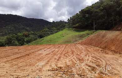 Imagem: Brusque - Terreno Padrão - Limeira Baixa