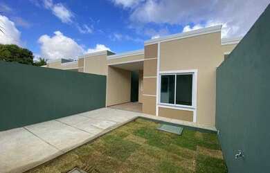 Imagem: A casa possui 3 Dormitórios, 2 Banheiros, 150m² de Área e