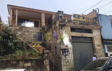 Imagem: A casa possui 3 Dormitórios, 2 Banheiros, 1 Vaga na garagem