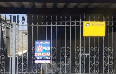 Imagem: A casa possui 2 Dormitórios, 2 Banheiros, 2 Vagas na garagem